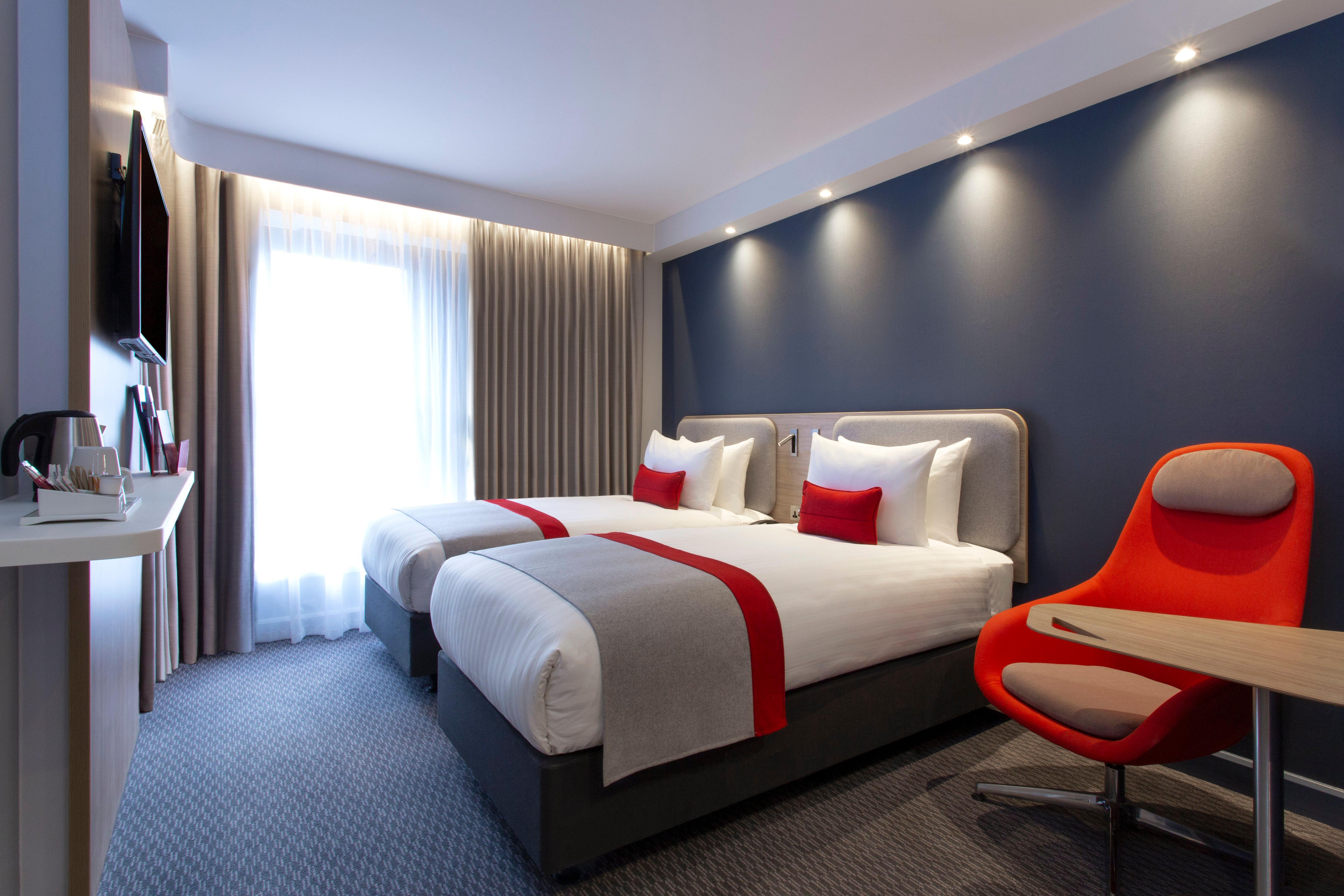 Holiday Inn Express Royal Docks By Ihg London Exterior foto